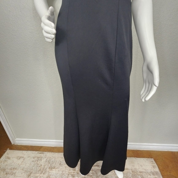 Lucci Lu Sleeveless Off Shoulder Black Formal Fishtail Gown Size 8 - Picture 5 of 13